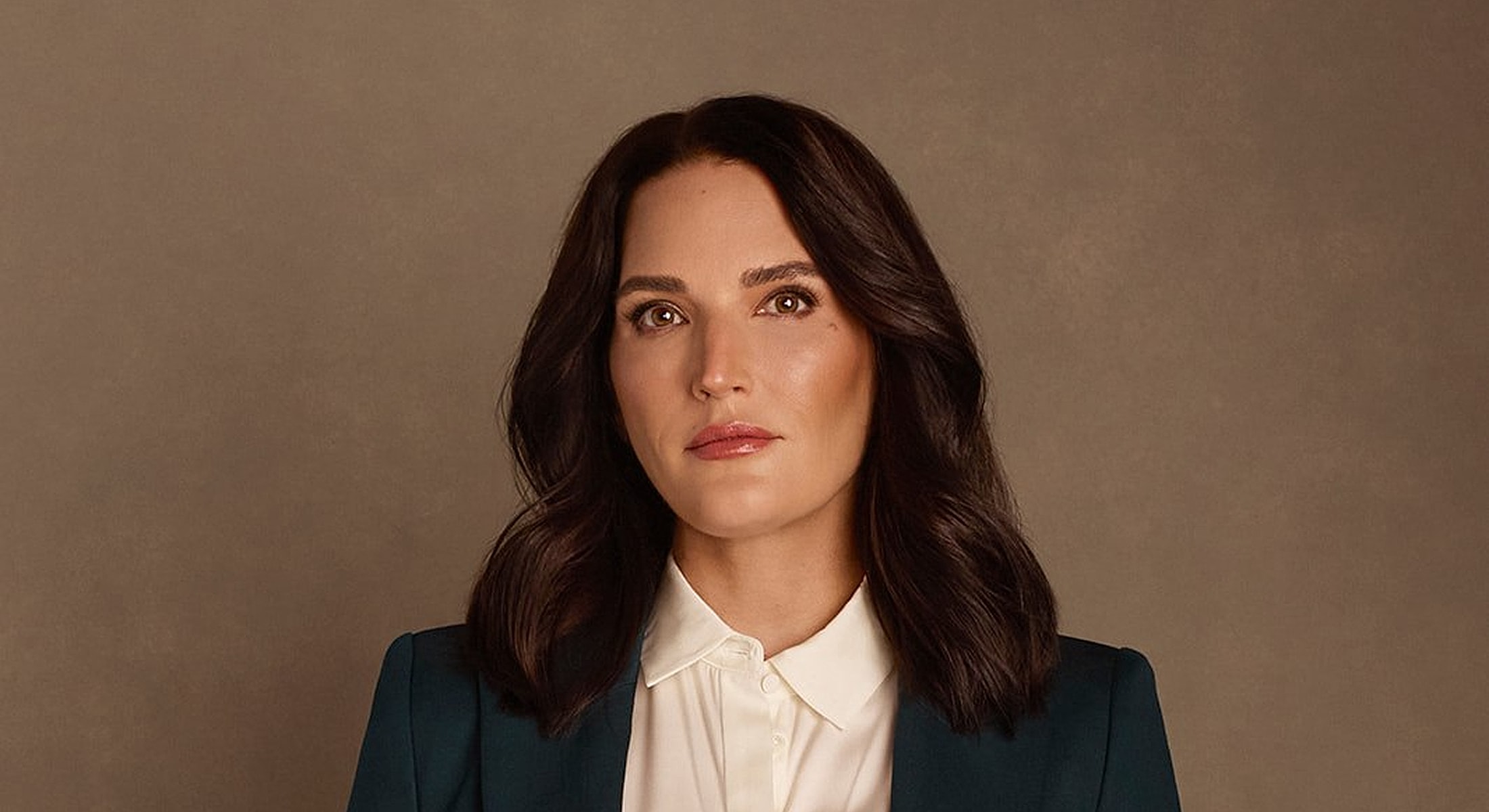 Female medical professional in a clinical setting.